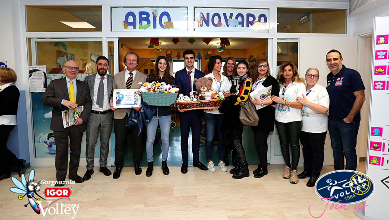 La Igor Volley visita reparto di pediatria dell'ospedale di Novara